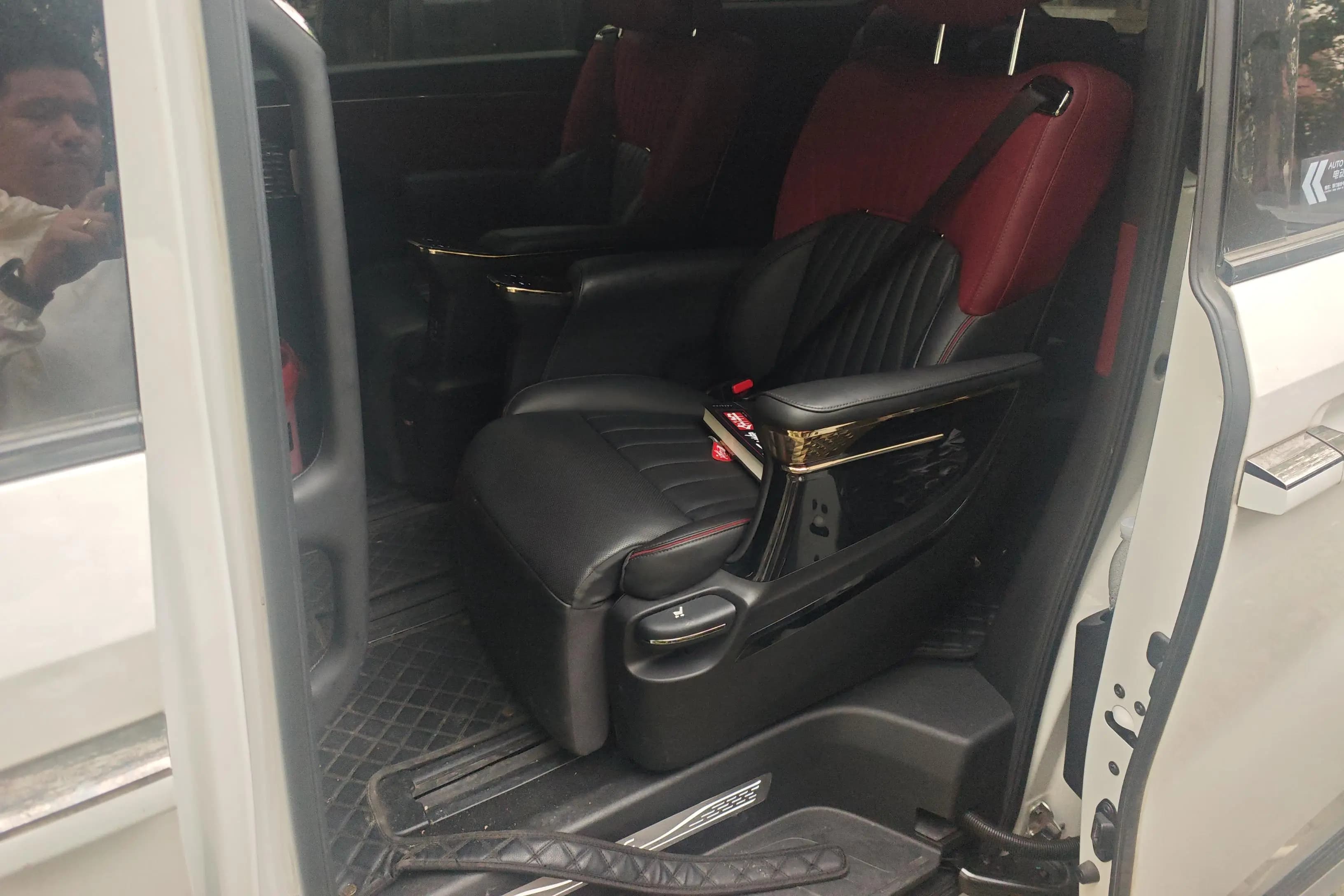 GAC Trumpchi M8 2023 г. 42300 км. — фото 16