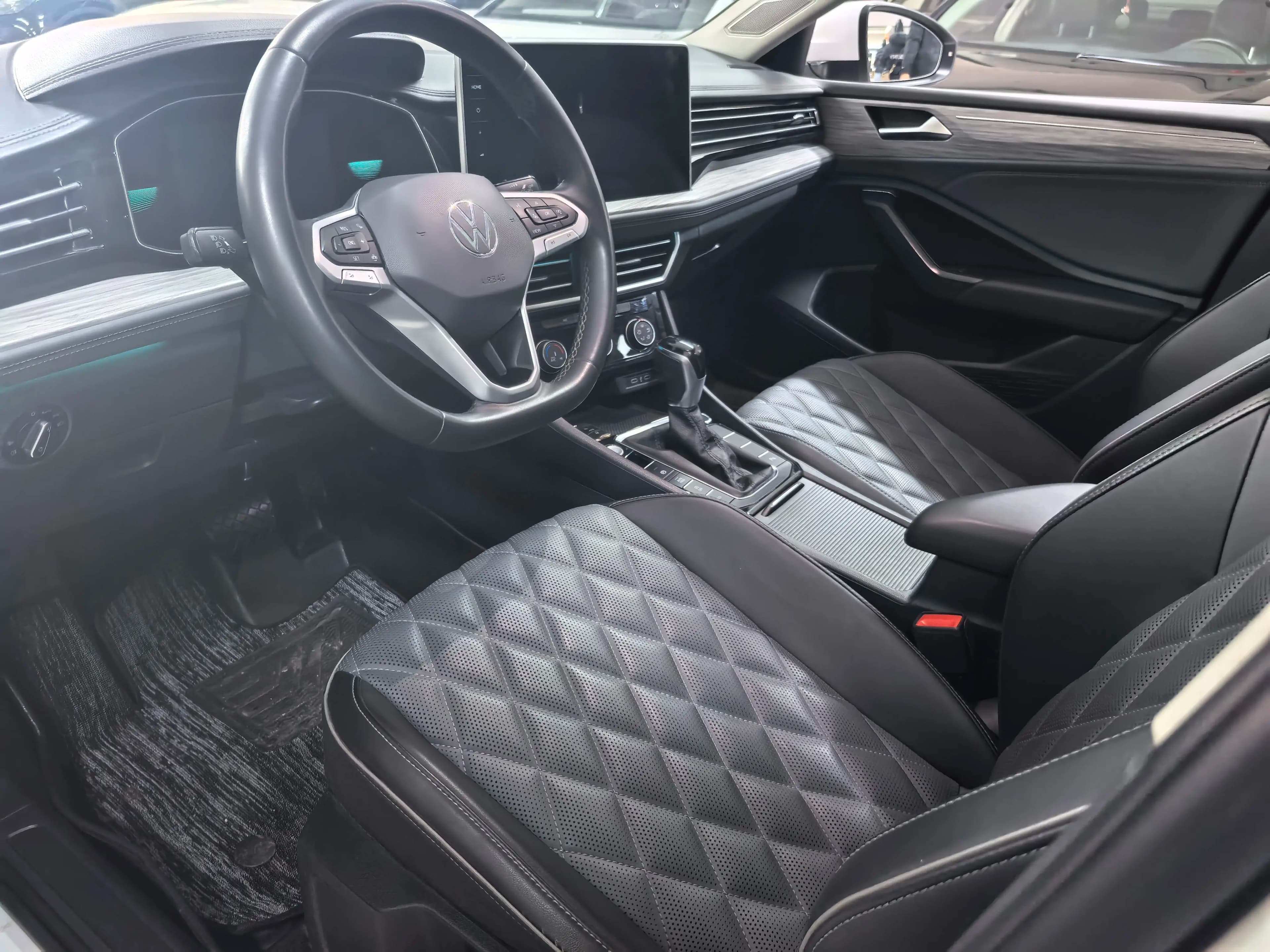 Volkswagen Sagitar 2022 г. 54000 км. — фото 9
