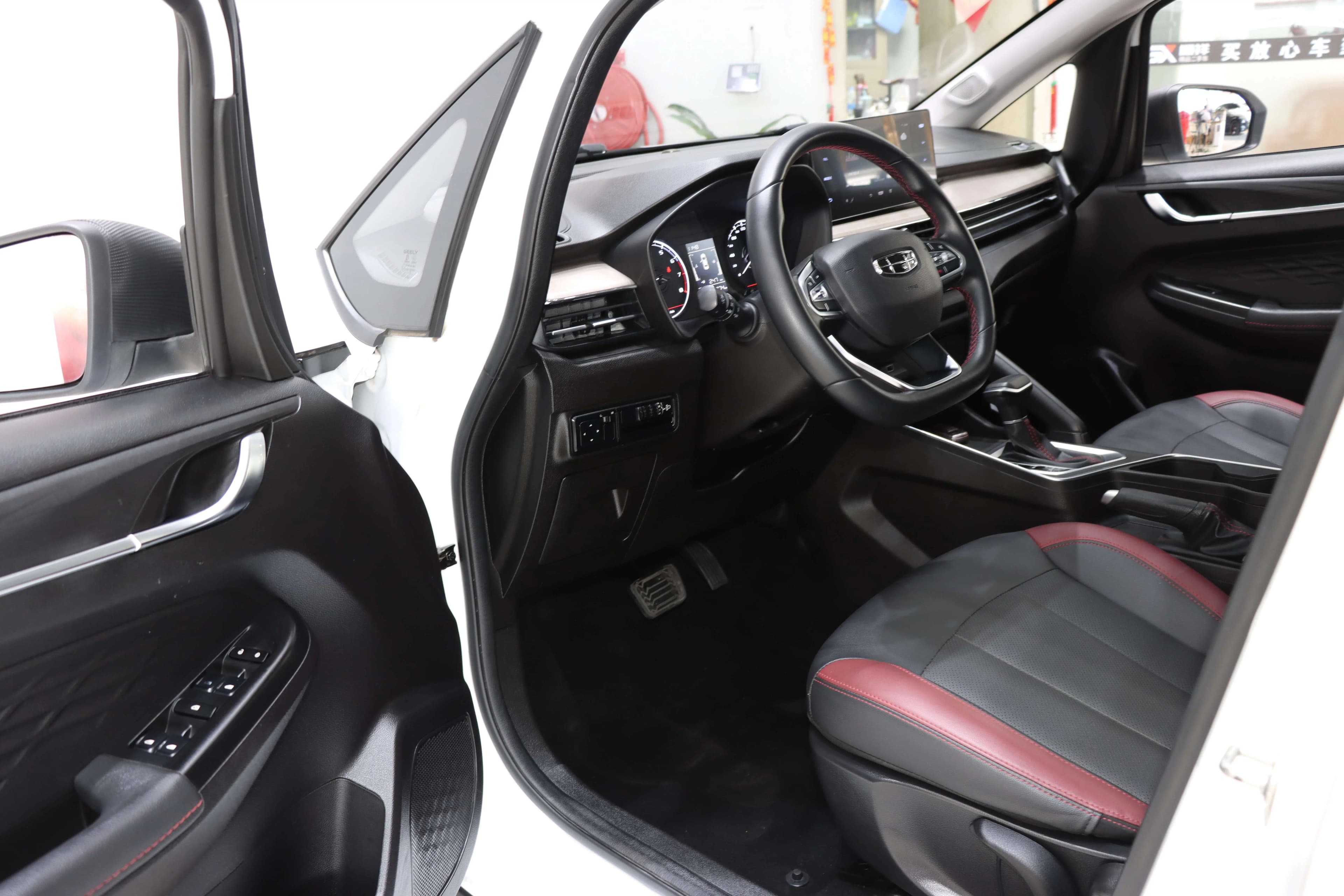 Geely Vision X3 2021 г. 16046 км. — фото 17