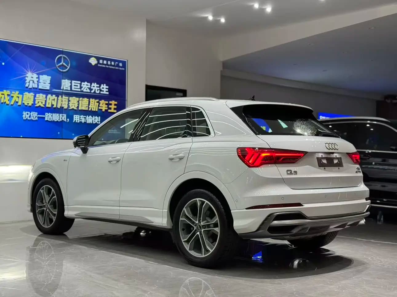 Audi Q3 2023 г. 18124 км. — фото 4