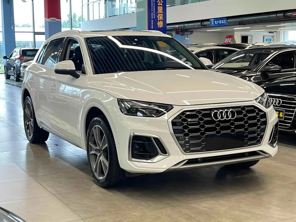 Audi Q5L 2022 г. 51096 км. — фото 3