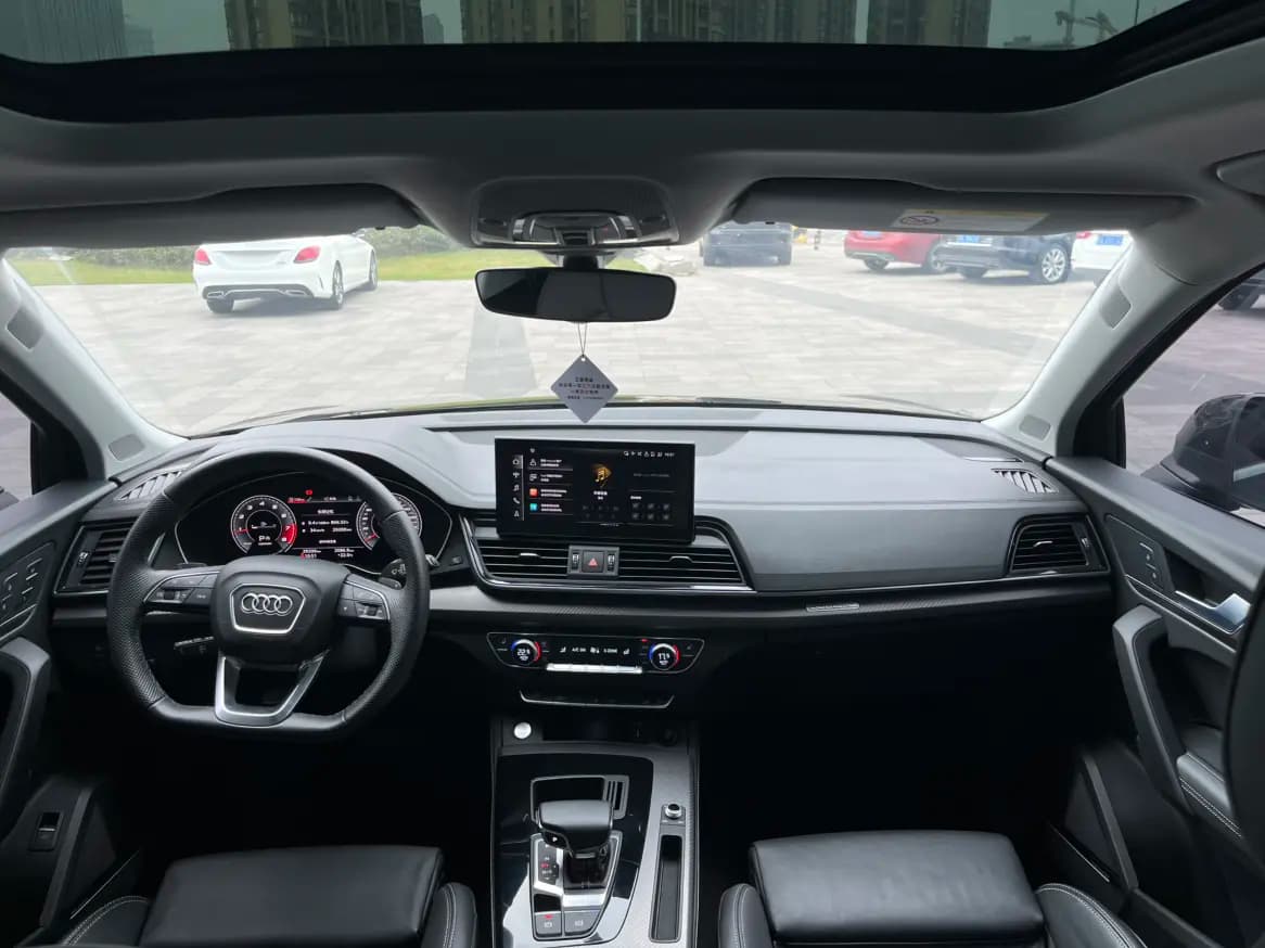 Audi Q5L 2021 г. 29140 км. — фото 13