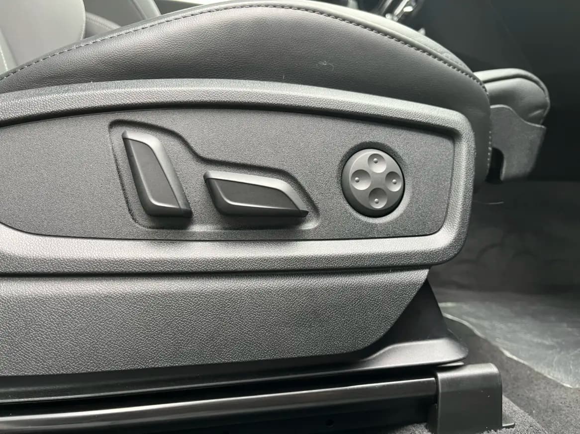 Audi Q5L 2021 г. 29140 км. — фото 14