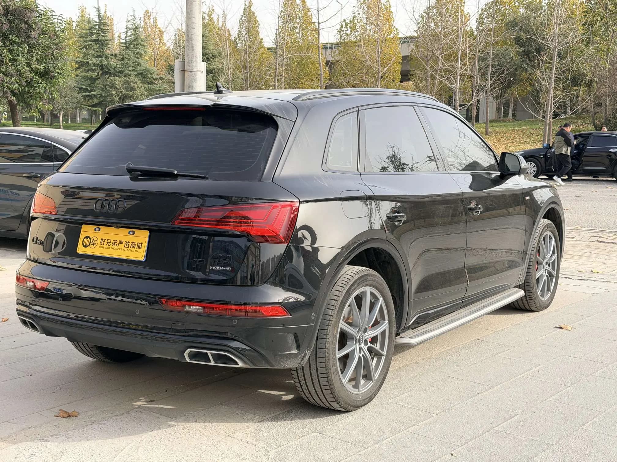Audi Q5L 2023 г. 28146 км. — фото 4