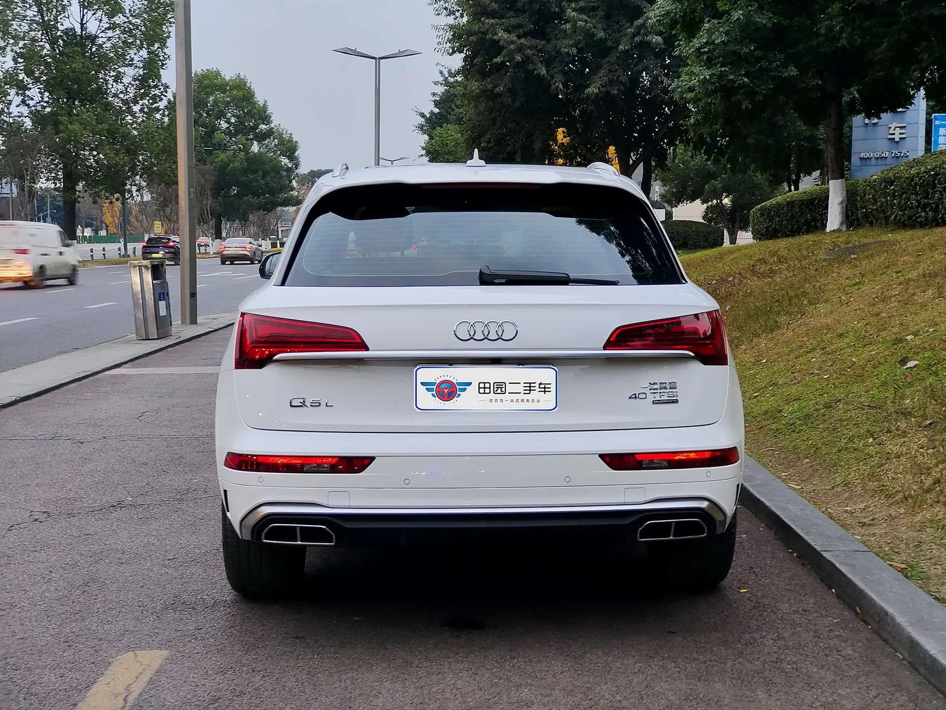 Audi Q5L 2023 г. 38070 км. — фото 4