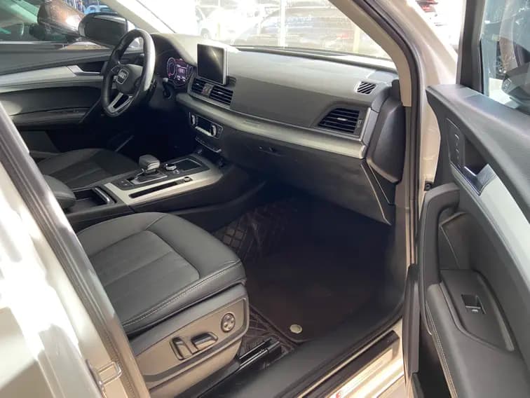 Audi Q5L 2021 г. 116004 км. — фото 7