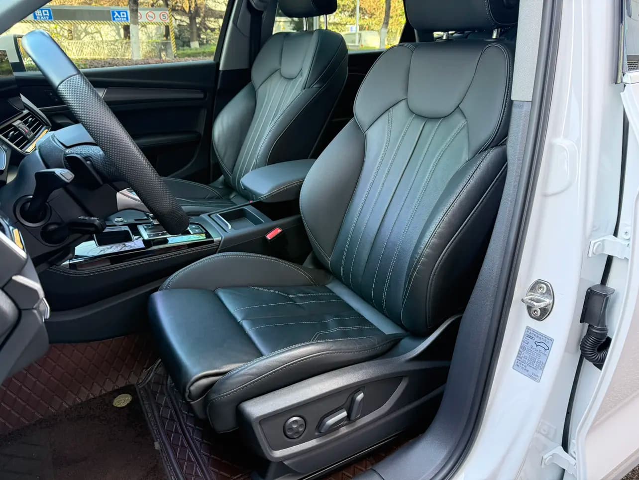 Audi Q5L 2022 г. 78002 км. — фото 20
