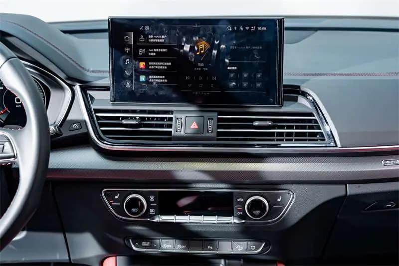 Audi Q5L 2025 г. 11549 км. — фото 13