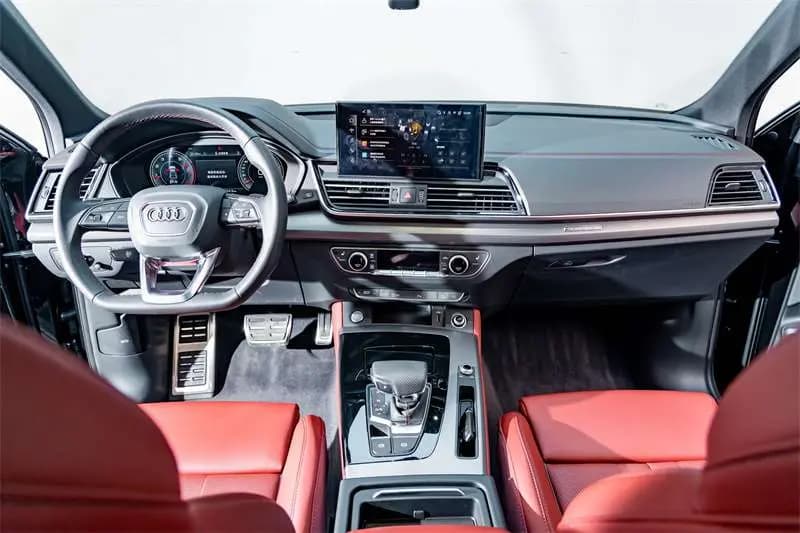 Audi Q5L 2025 г. 11549 км. — фото 18
