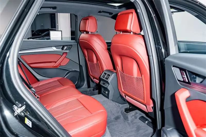 Audi Q5L 2025 г. 11549 км. — фото 21