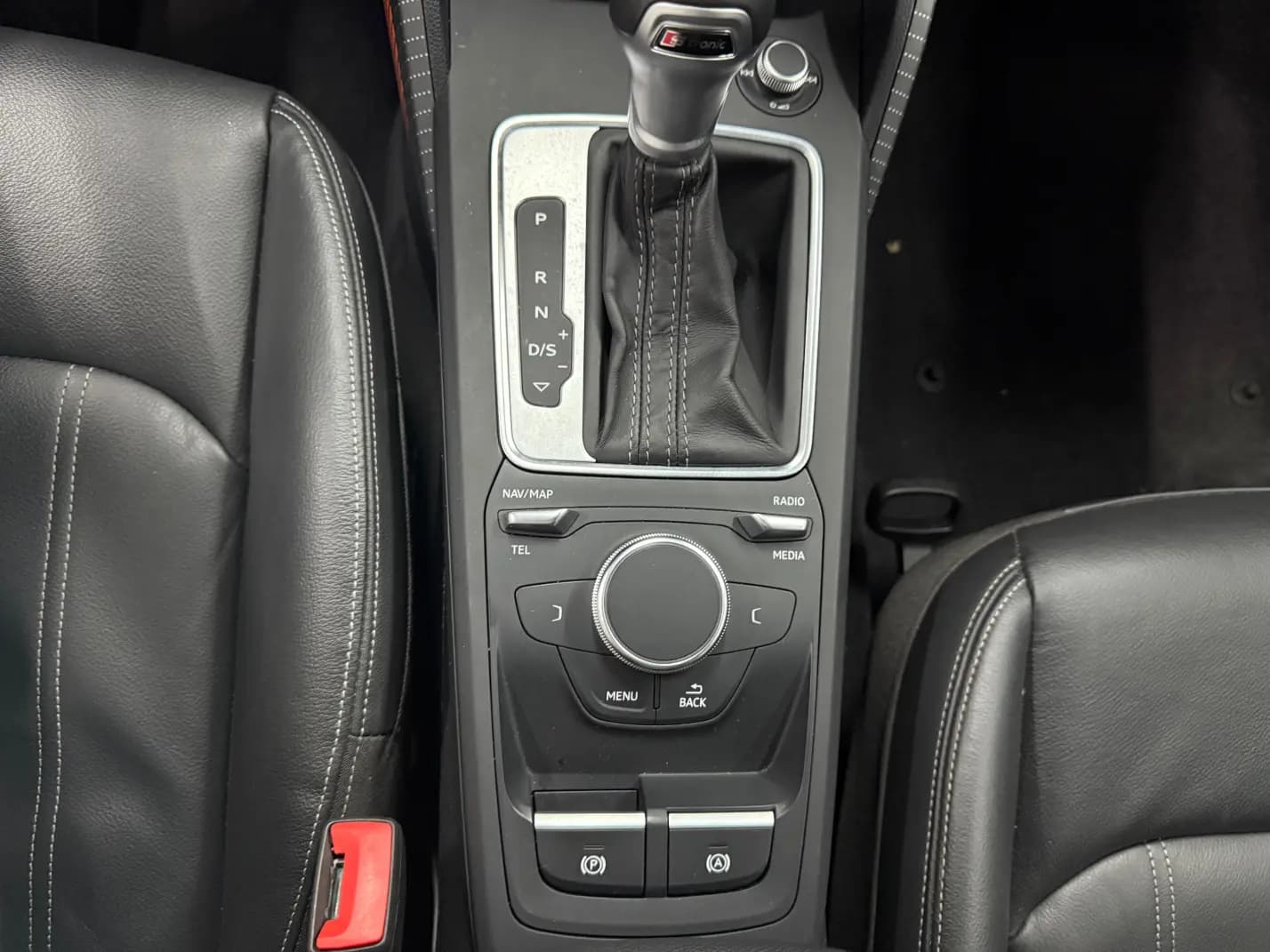 Audi Q2L 2022 г. 38044 км. — фото 9
