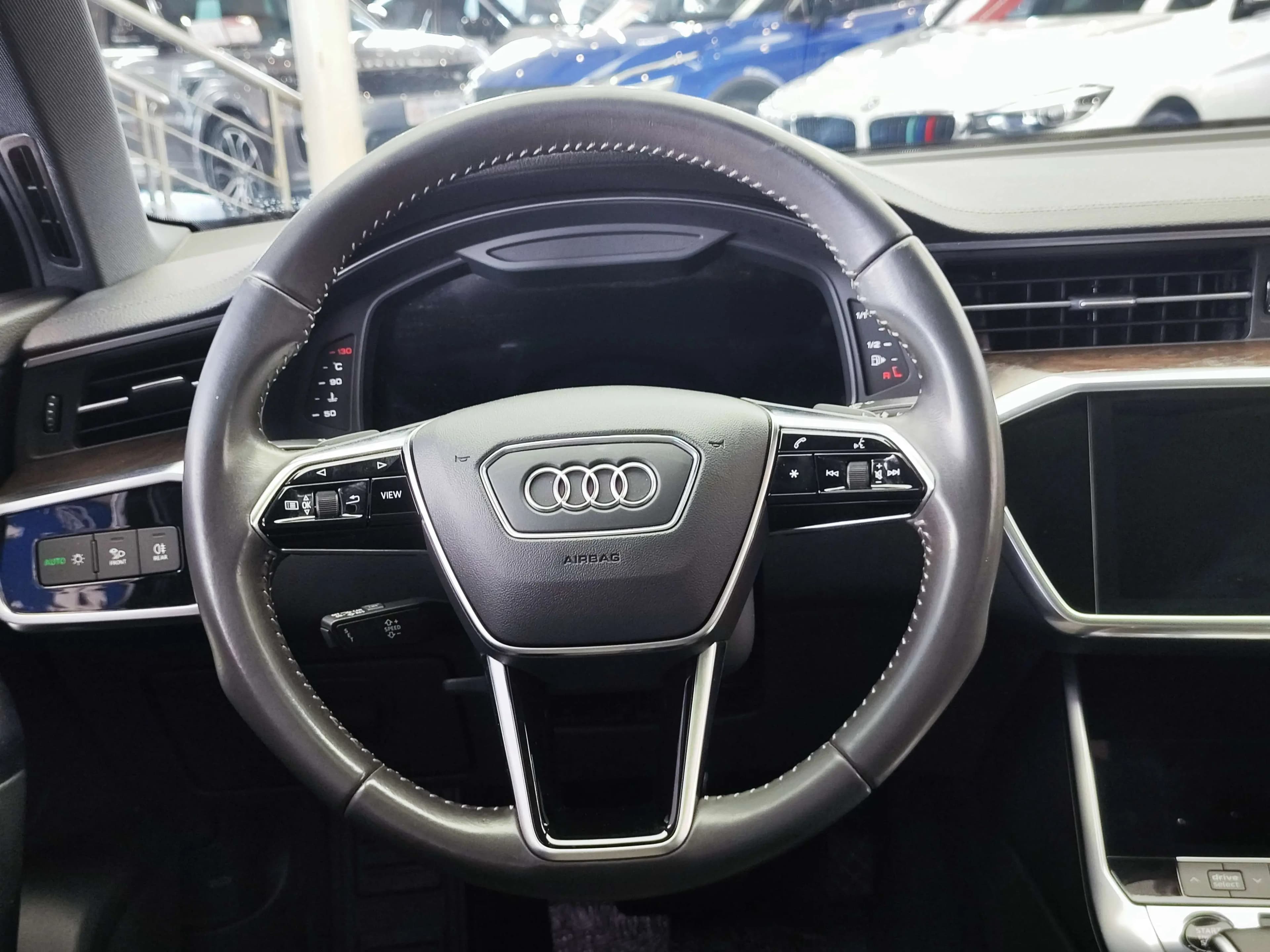 Audi A6L 2021 г. 85126 км. — фото 18