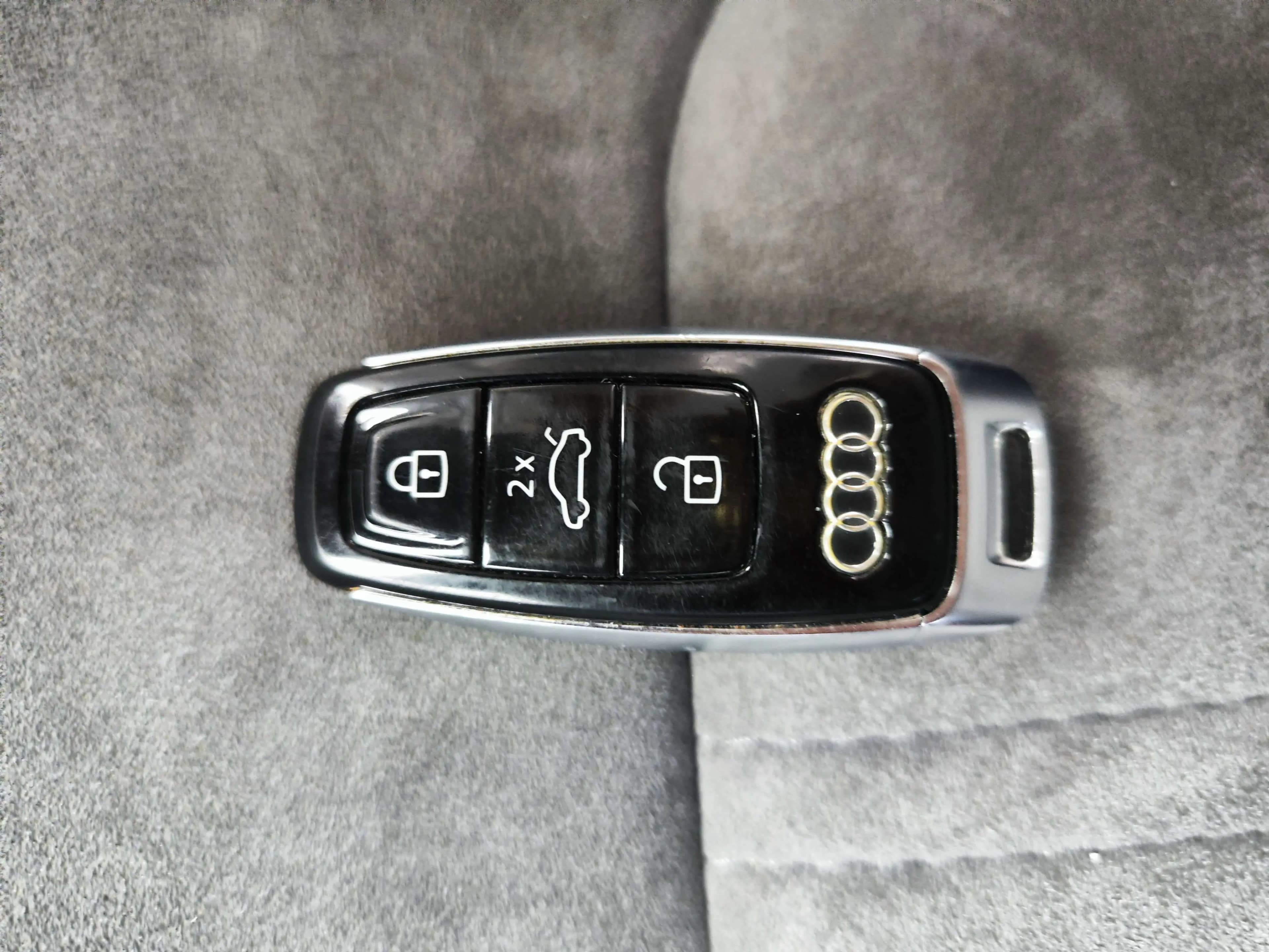 Audi A6L 2021 г. 85126 км. — фото 10