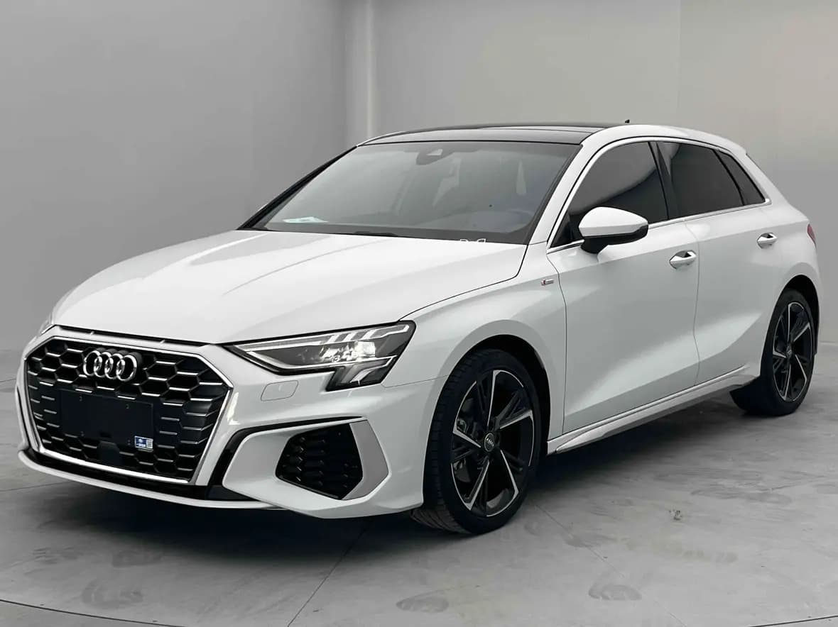 Audi A3 2022 г. 43087 км.