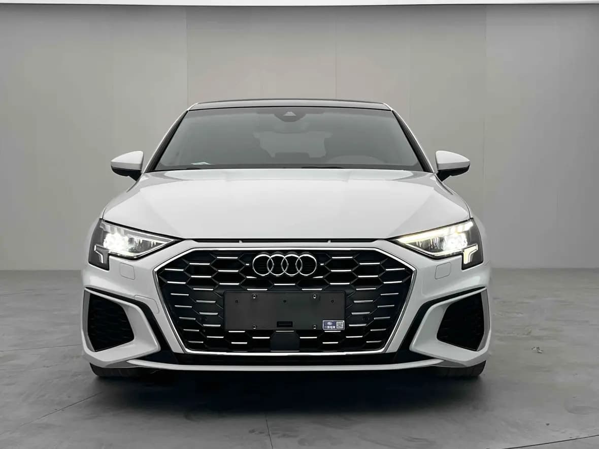 Audi A3 2022 г. 43087 км. — фото 2