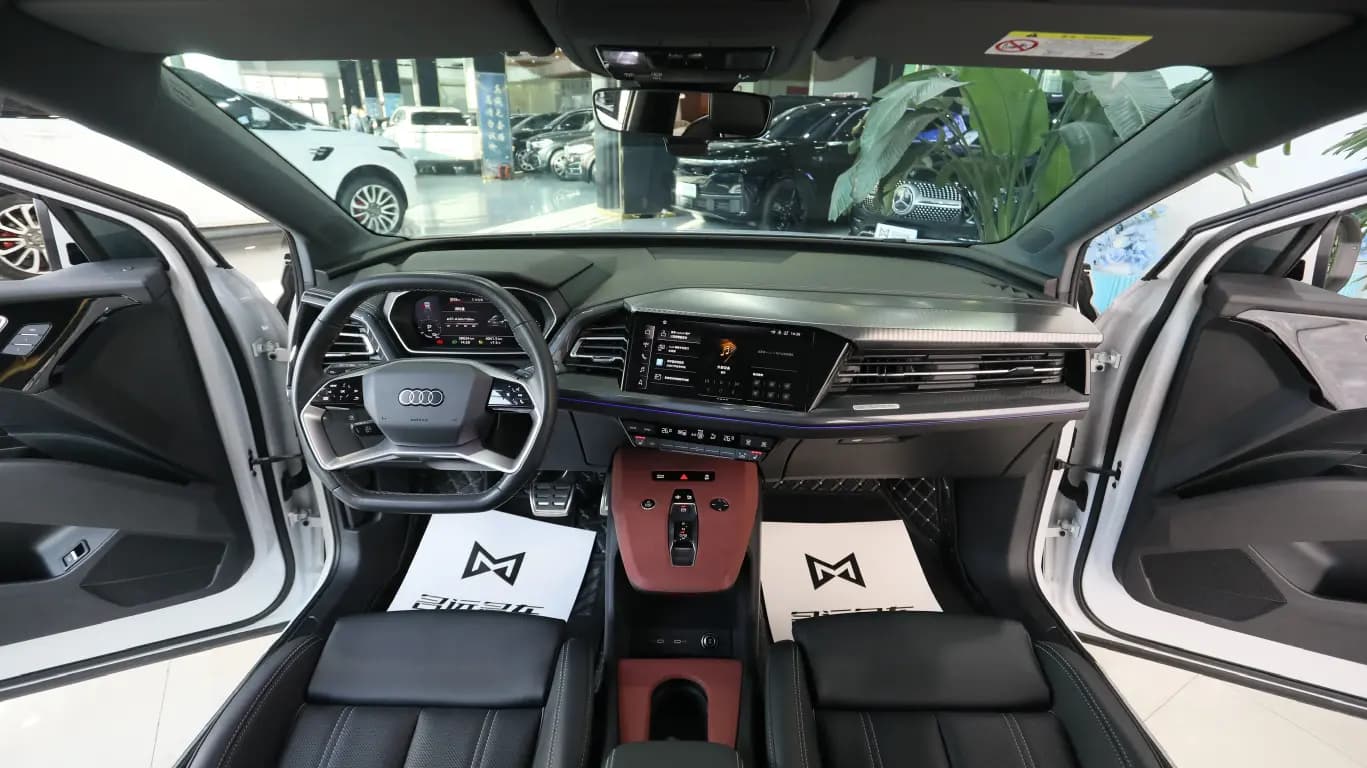 Audi Q4 e-tron 2024 г. 38086 км. — фото 12