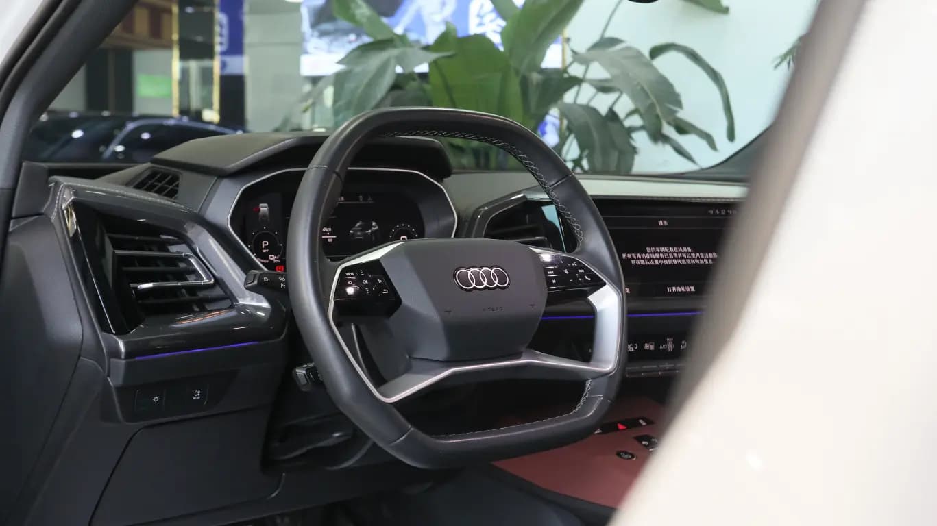 Audi Q4 e-tron 2024 г. 38086 км. — фото 14