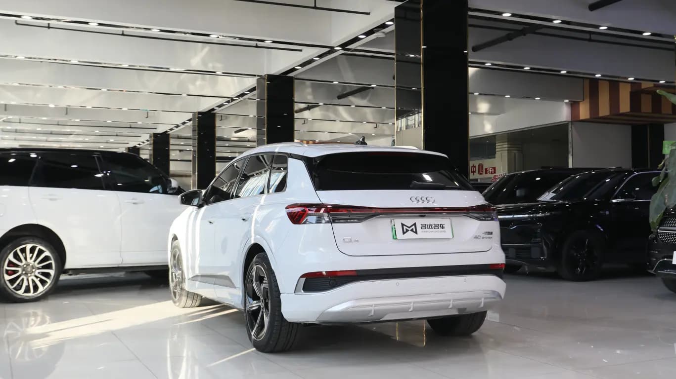 Audi Q4 e-tron 2024 г. 38086 км. — фото 3