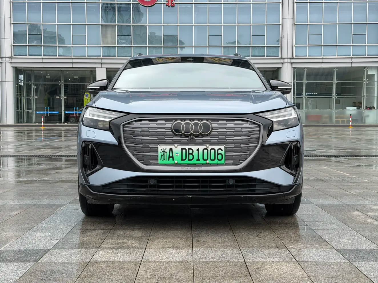 Audi Q4 e-tron 2022 г. 47087 км. — фото 2