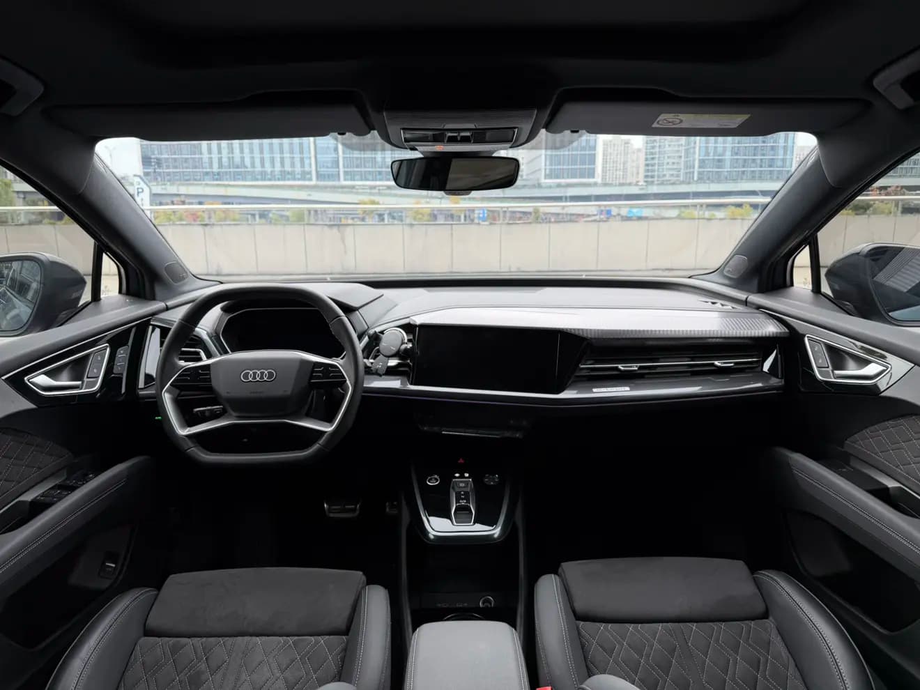 Audi Q4 e-tron 2022 г. 47087 км. — фото 13
