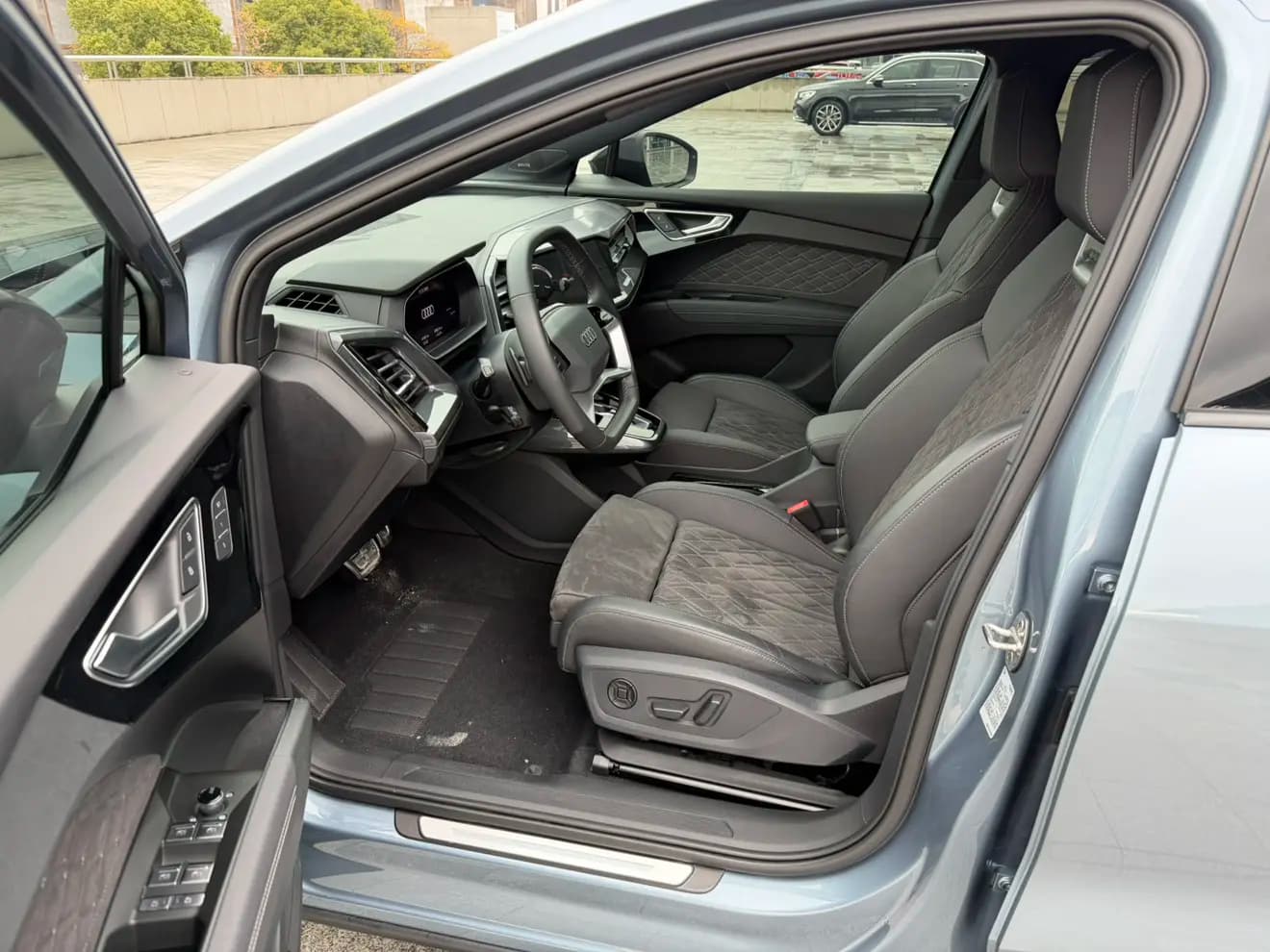 Audi Q4 e-tron 2022 г. 47087 км. — фото 17