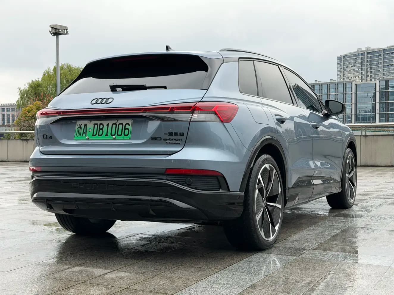 Audi Q4 e-tron 2022 г. 47087 км. — фото 7