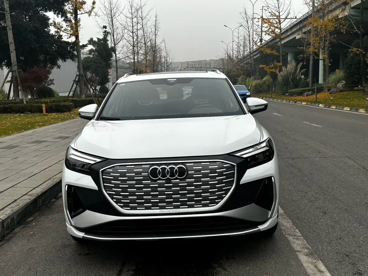 Audi Q4 e-tron 2024 г. 33081 км. — фото 2