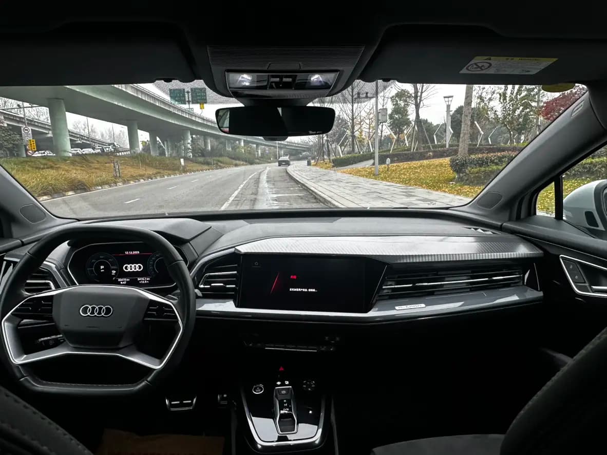 Audi Q4 e-tron 2024 г. 33081 км. — фото 7