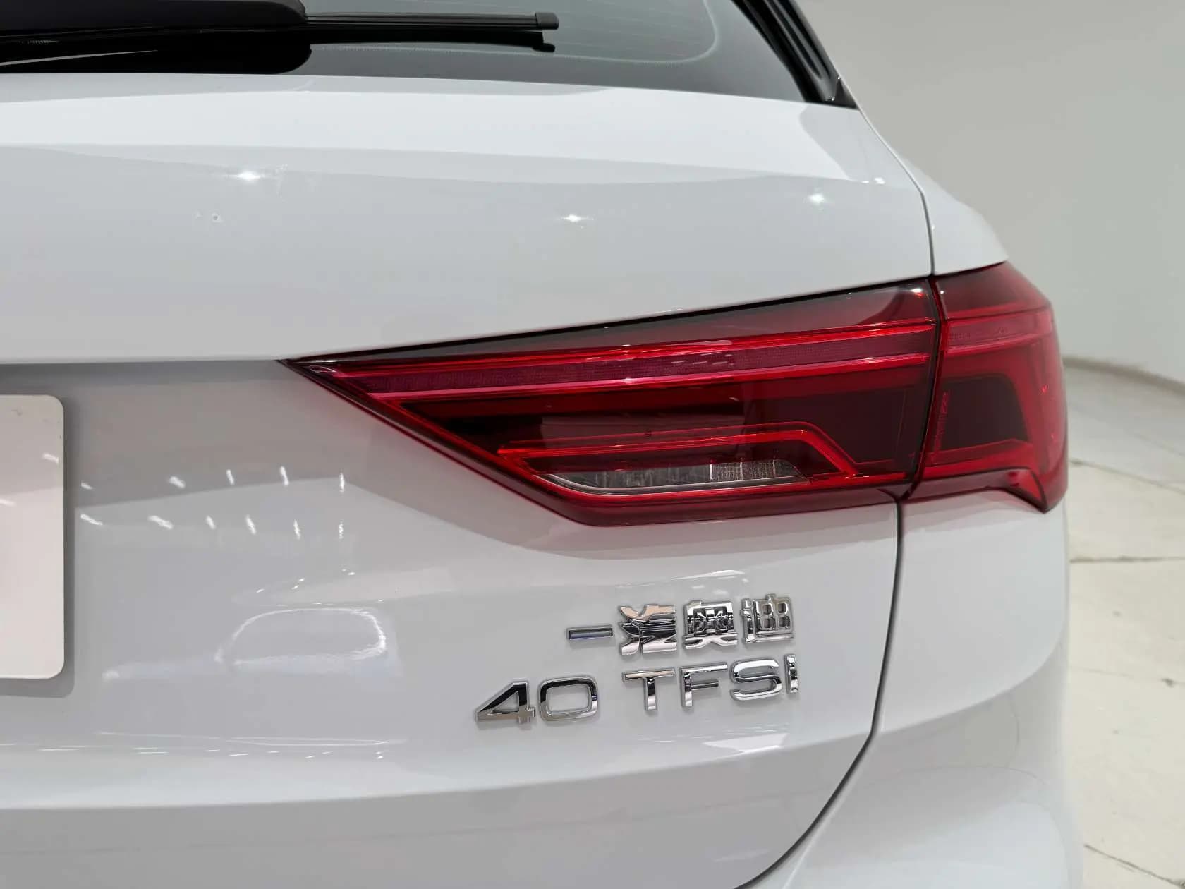 Audi Q3 2021 г. 59133 км. — фото 11