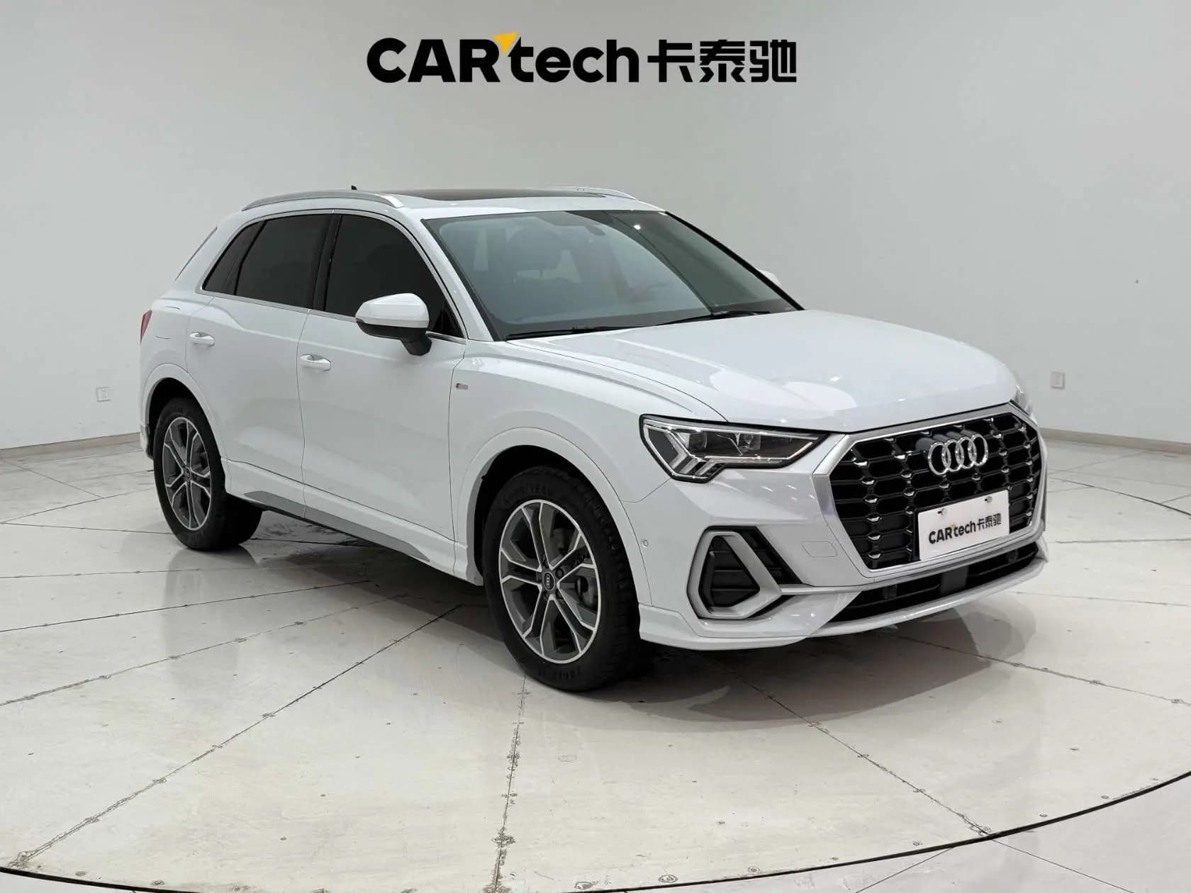 Audi Q3 2021 г. 59133 км. — фото 3
