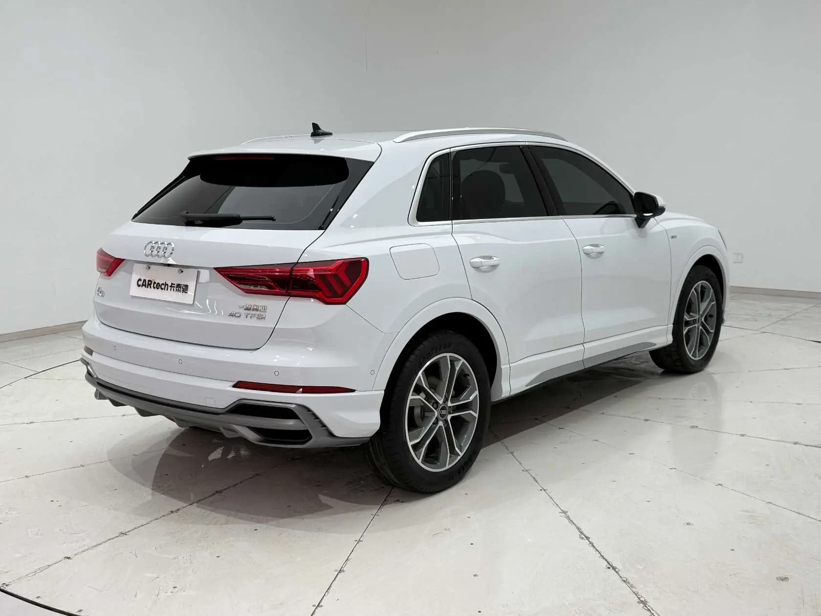 Audi Q3 2021 г. 59133 км. — фото 7