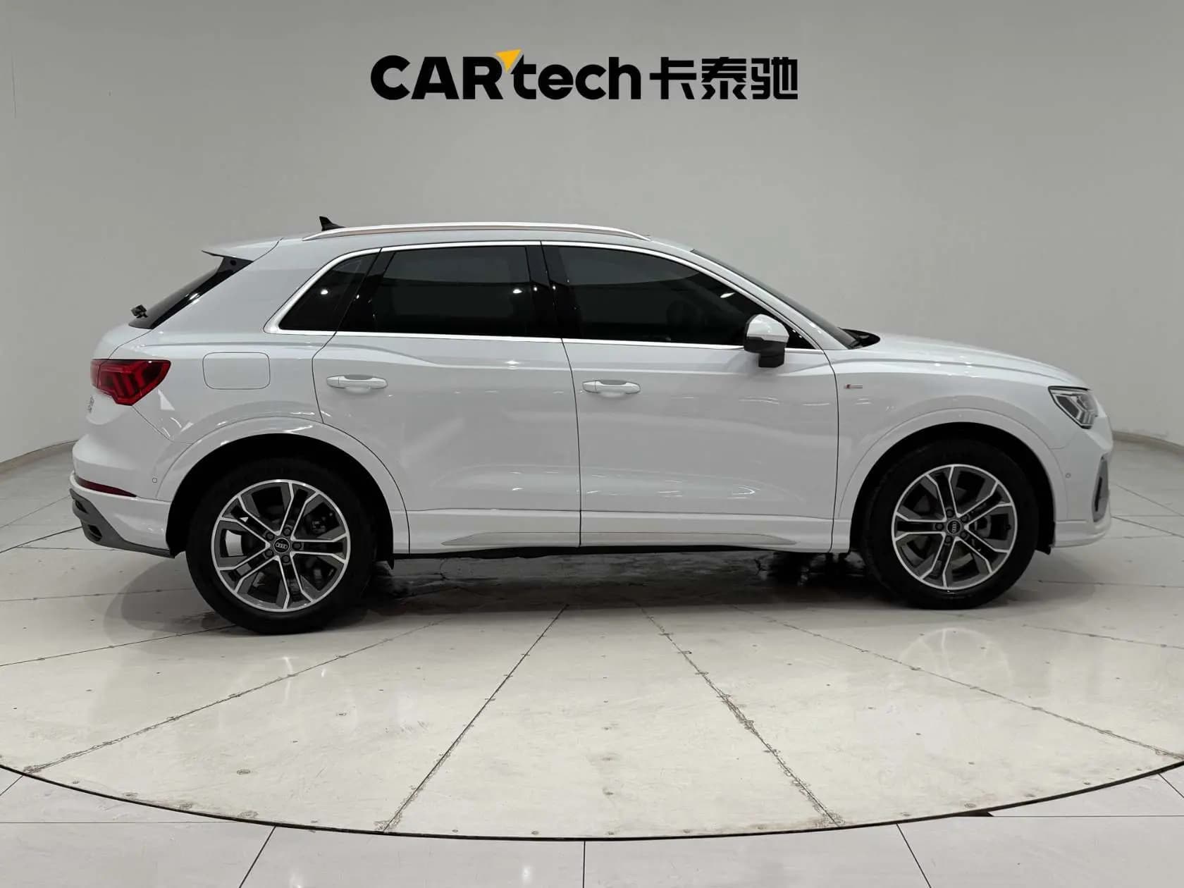 Audi Q3 2021 г. 59133 км. — фото 8