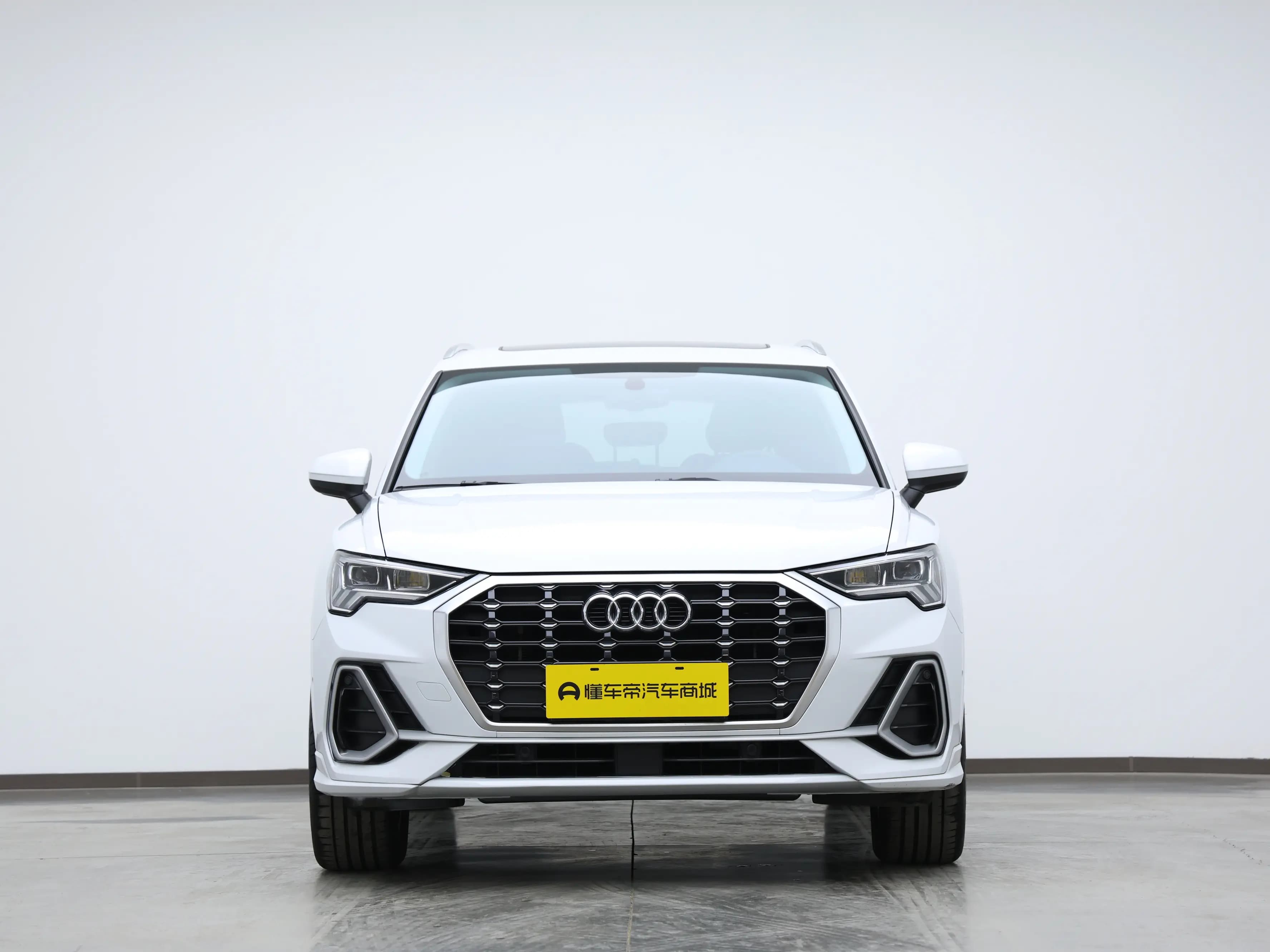 Audi Q3 2022 г. 26735 км. — фото 2