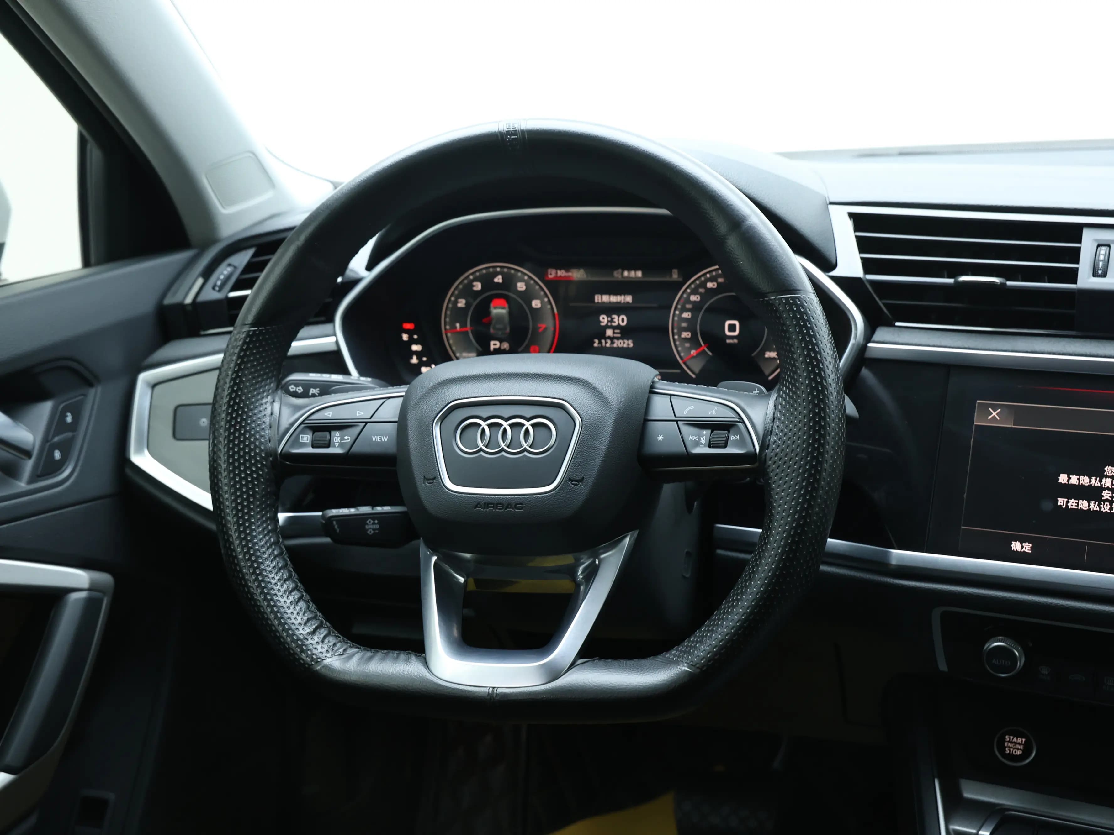 Audi Q3 2022 г. 26735 км. — фото 16
