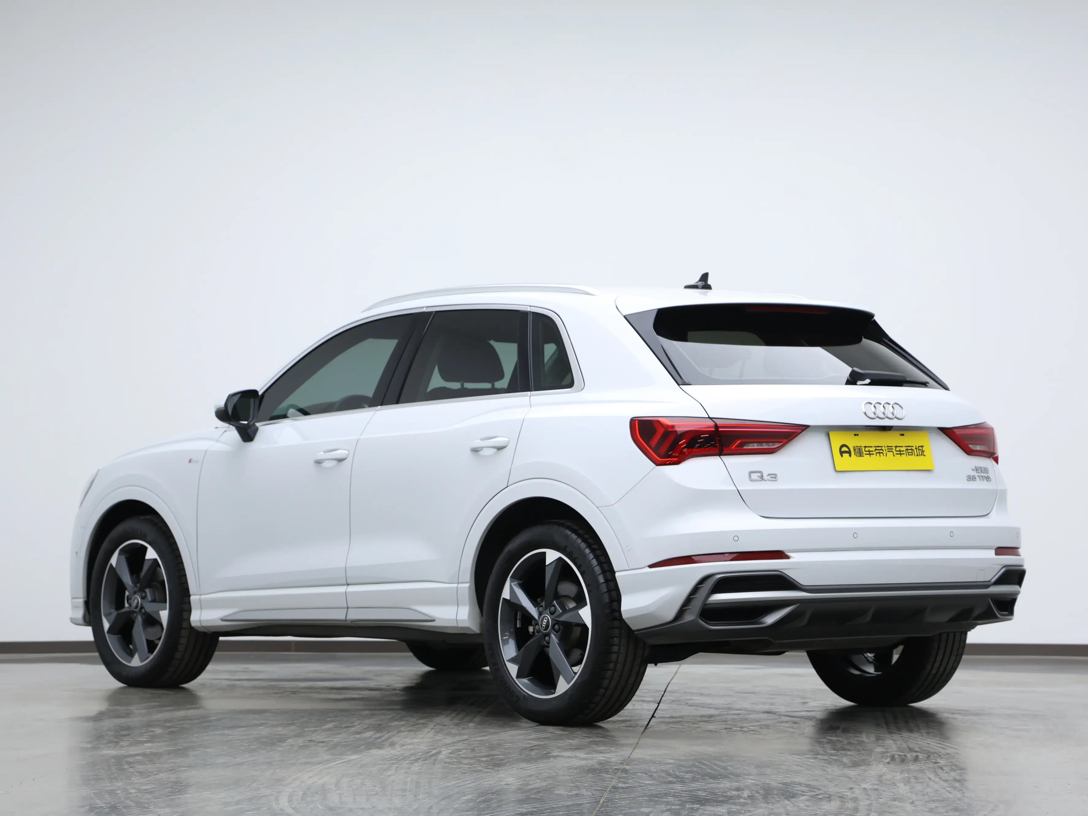 Audi Q3 2022 г. 26735 км. — фото 5