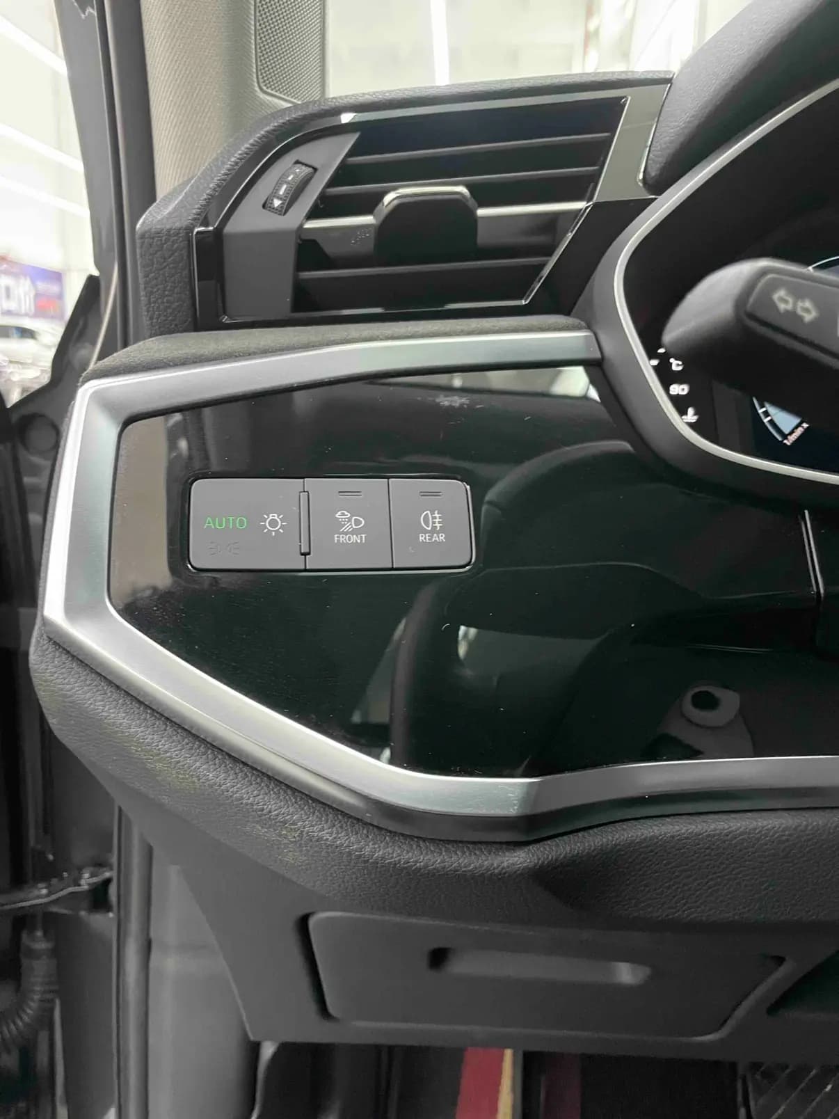 Audi Q3 2023 г. 27136 км. — фото 15