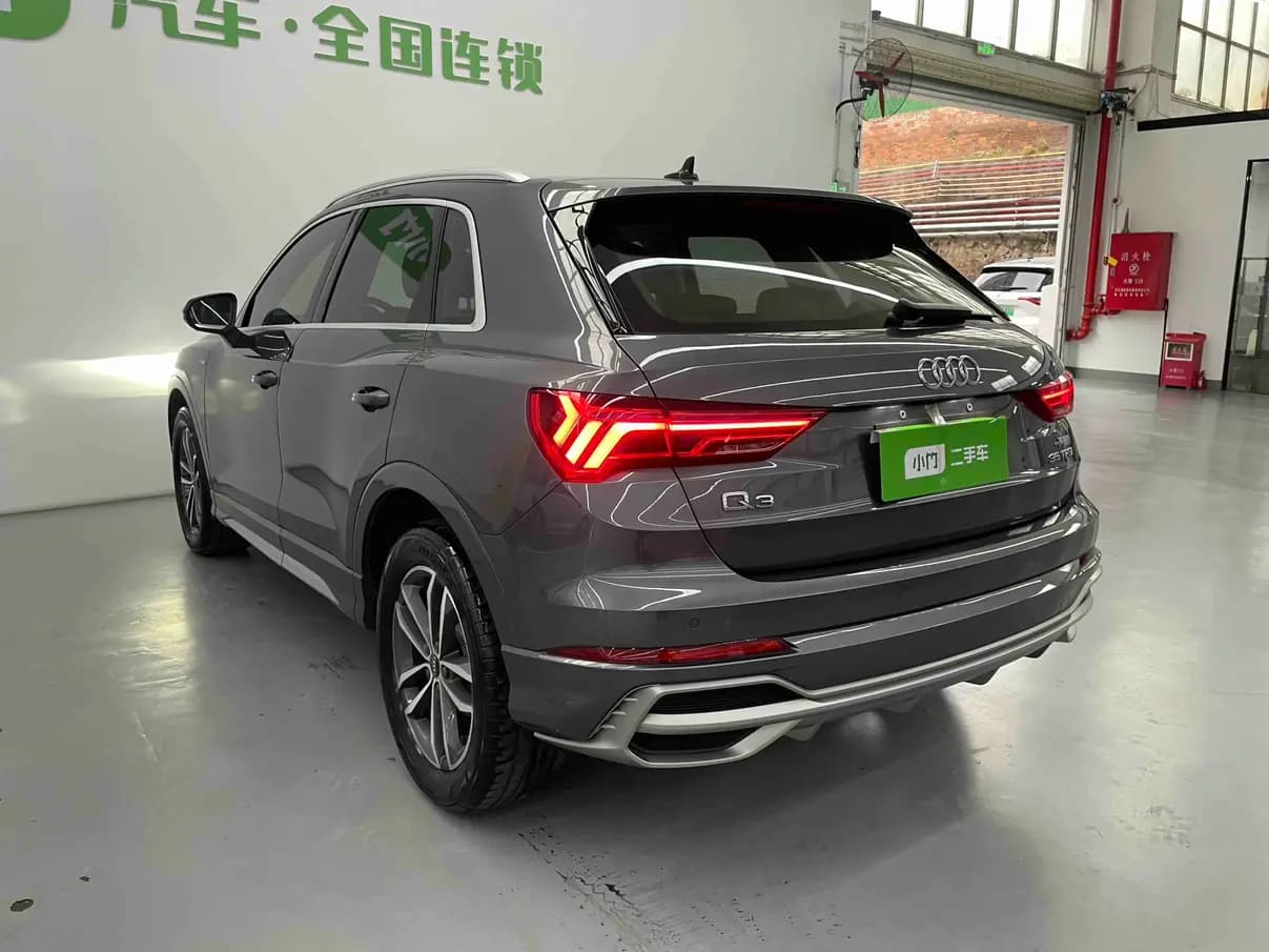 Audi Q3 2023 г. 27136 км. — фото 4