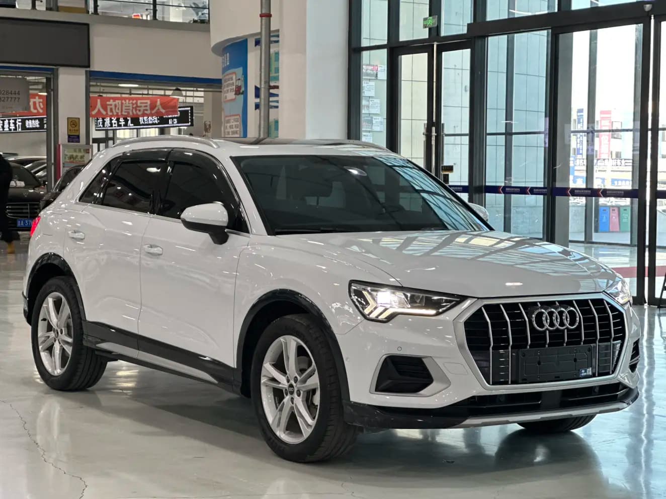 Audi Q3 2022 г. 48137 км. — фото 3