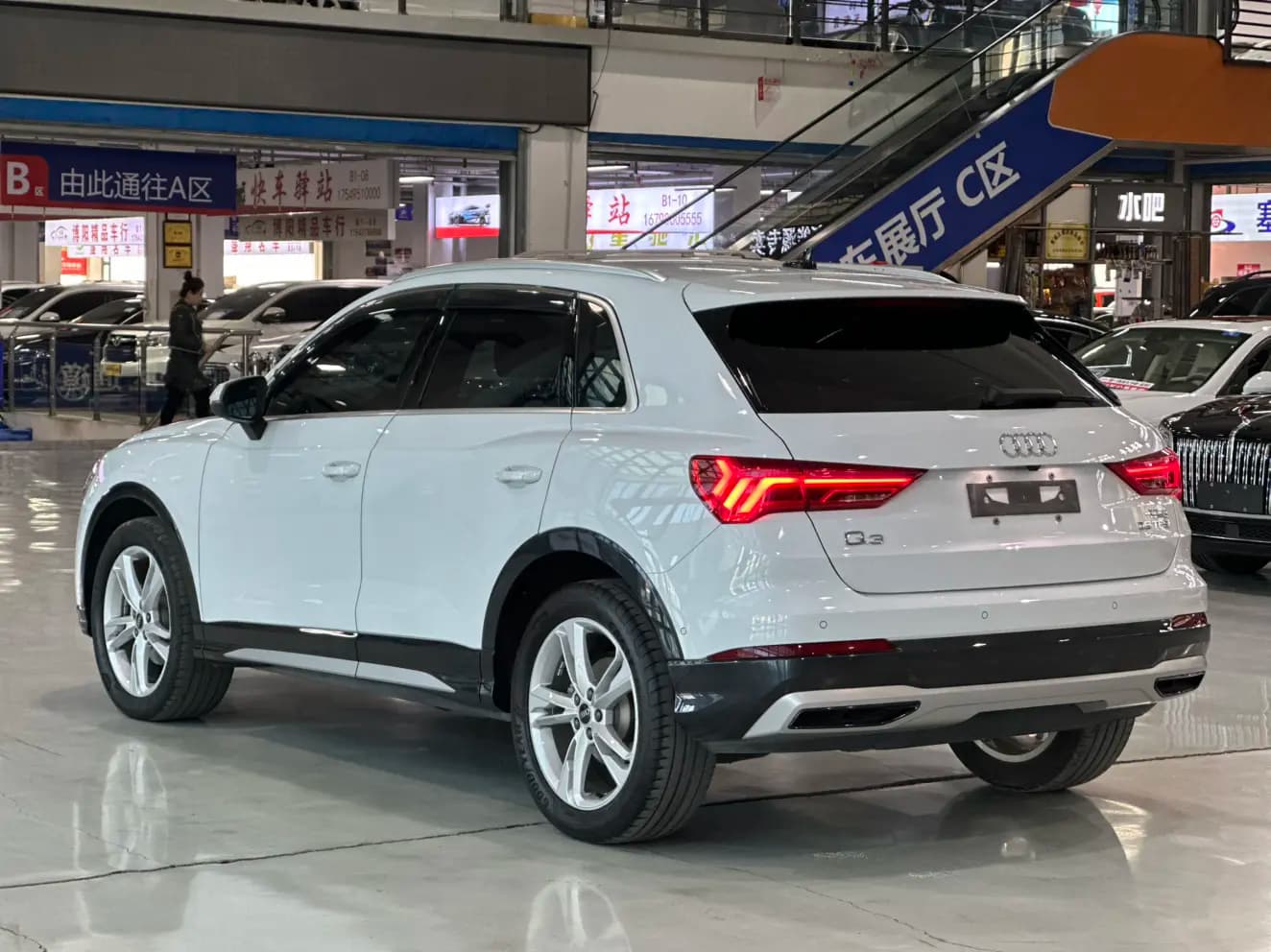 Audi Q3 2022 г. 48137 км. — фото 4