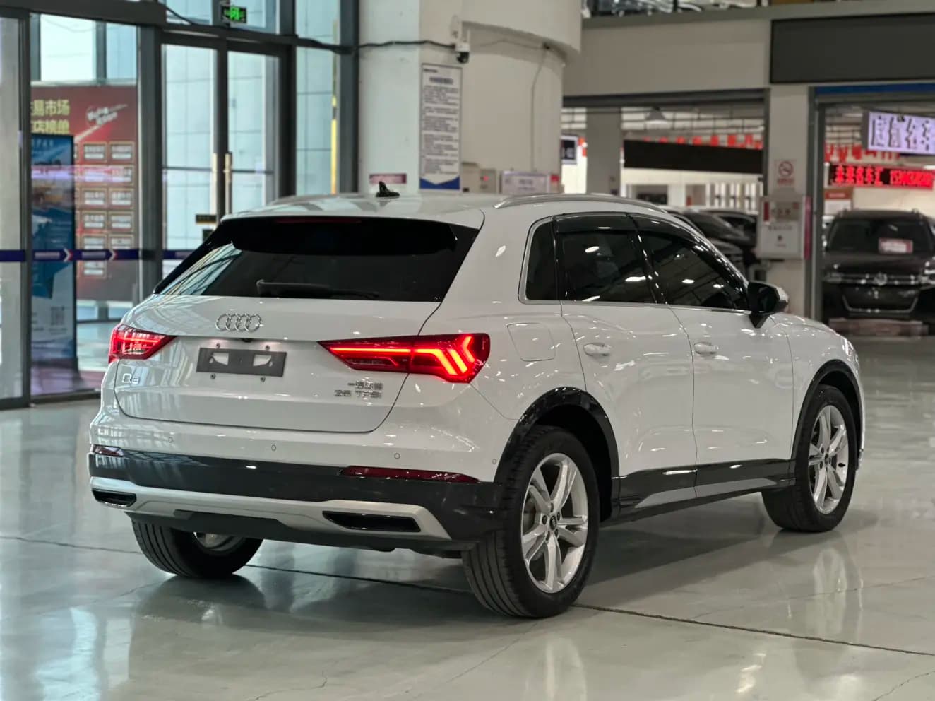 Audi Q3 2022 г. 48137 км. — фото 6