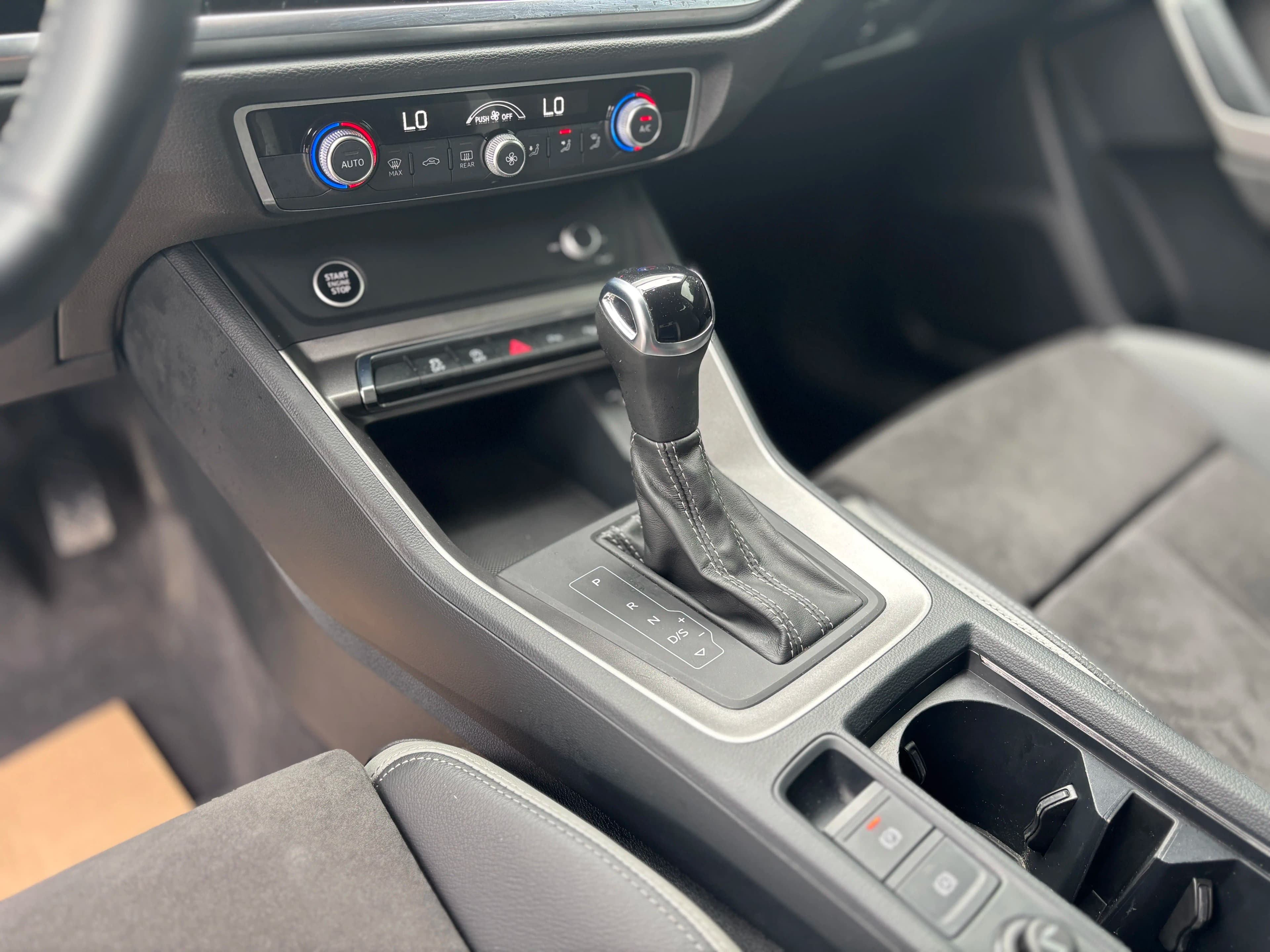 Audi Q3 2022 г. 42138 км. — фото 7