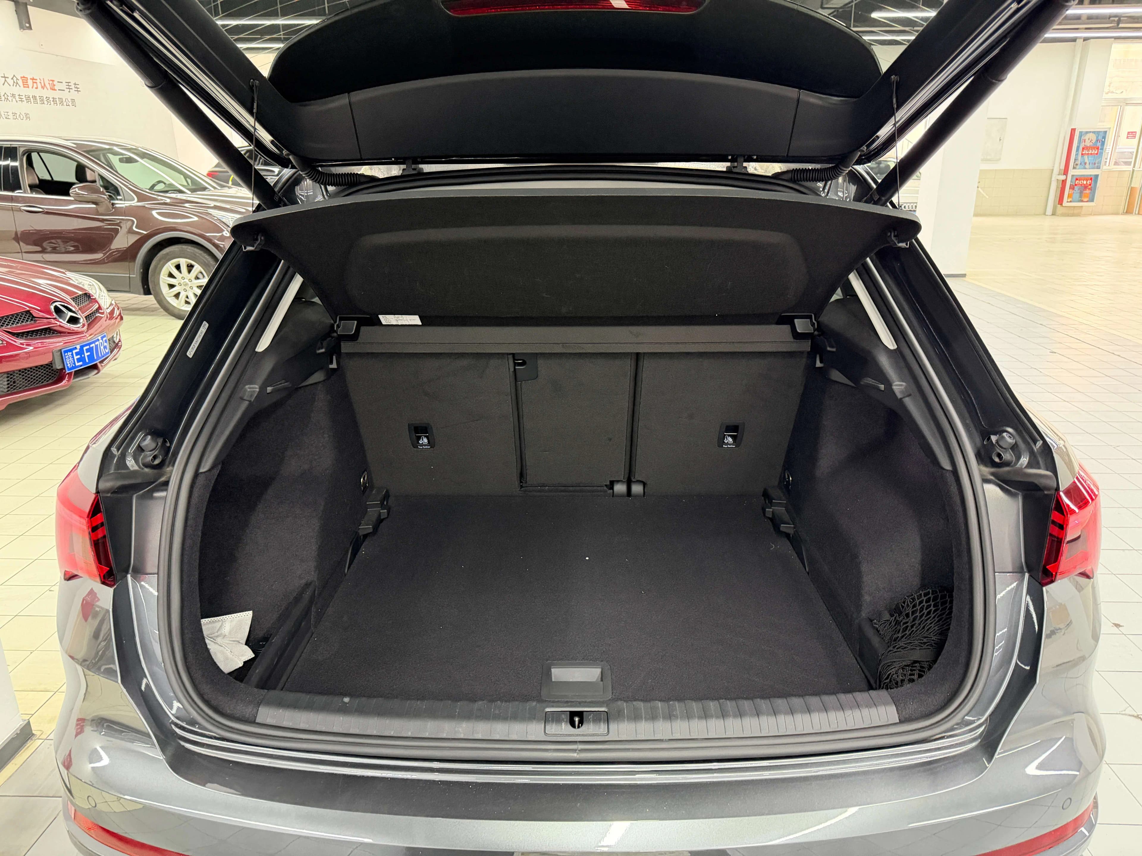 Audi Q3 2021 г. 30140 км. — фото 13