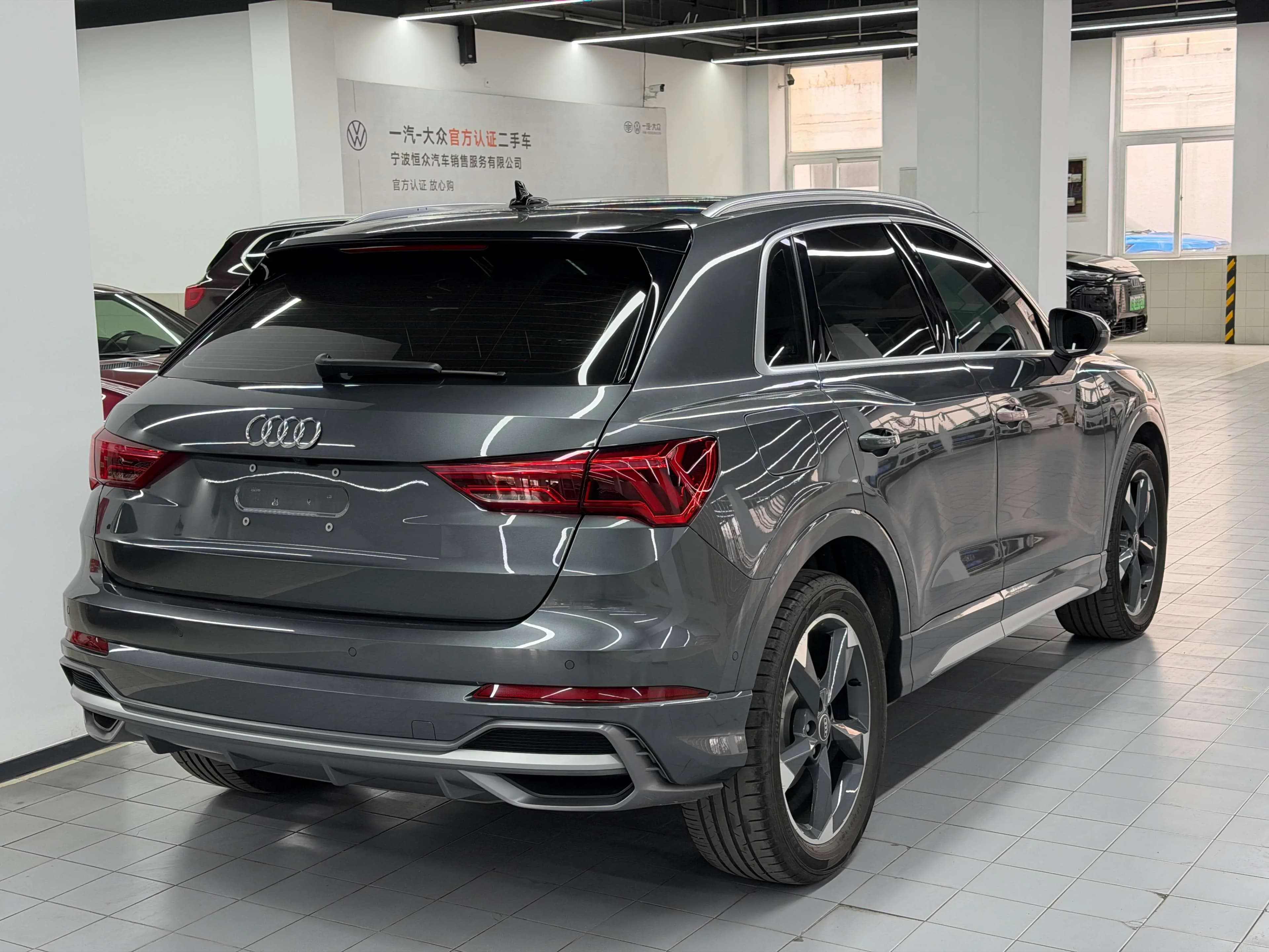 Audi Q3 2021 г. 30140 км. — фото 4