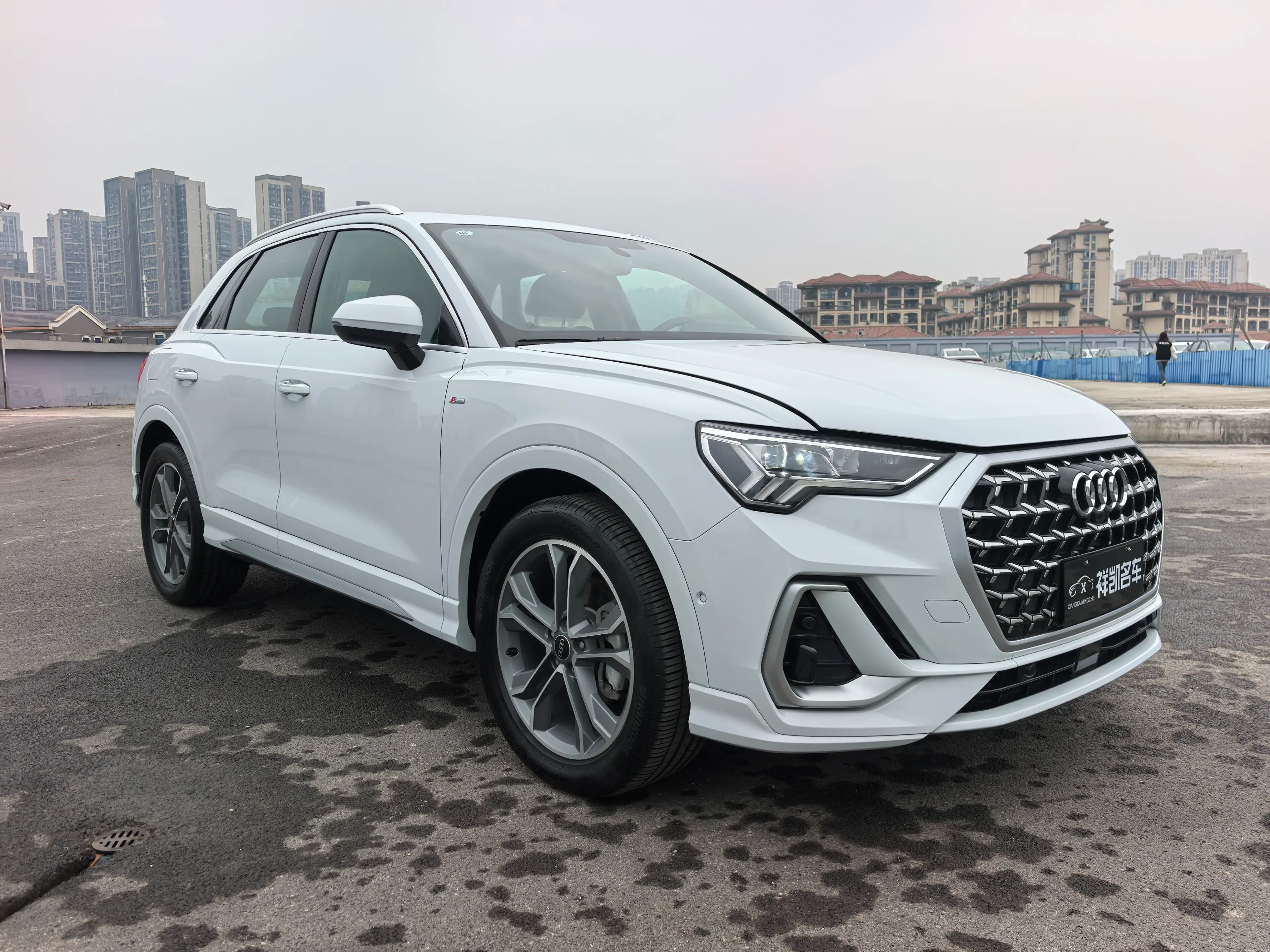 Audi Q3 2024 г. 6041 км. — фото 3
