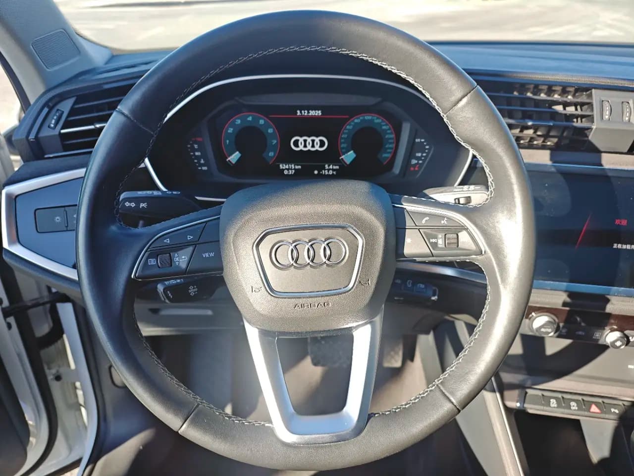 Audi Q3 2022 г. 52143 км. — фото 20