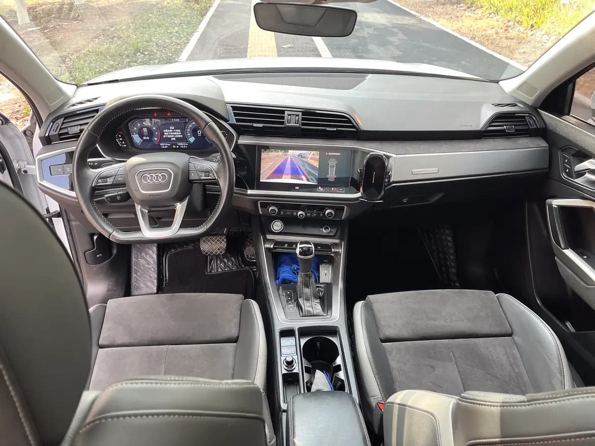 Audi Q3 2022 г. 45147 км. — фото 14