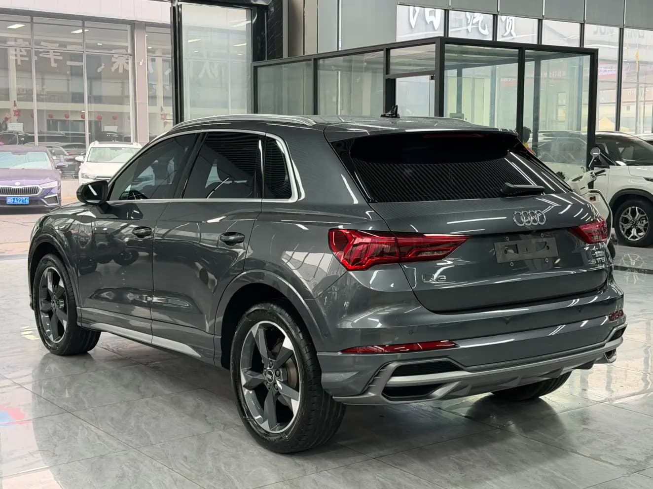 Audi Q3 2022 г. 42148 км. — фото 4