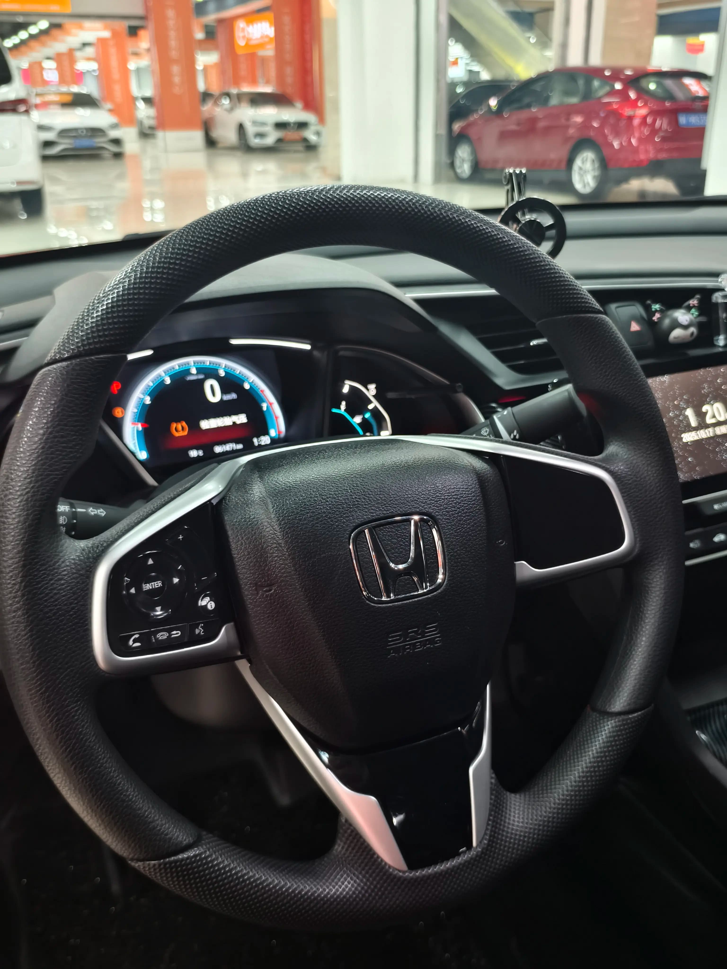 Honda Civic 2021 г. 61127 км. — фото 14