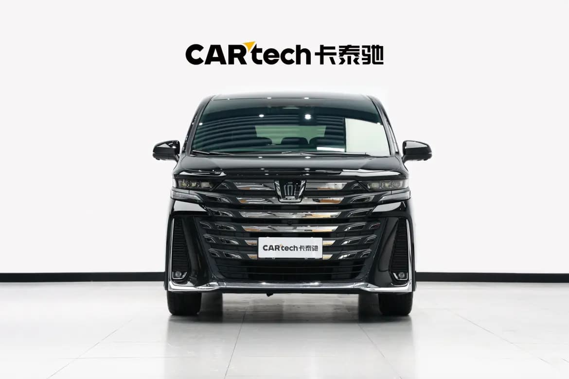 Toyota Crown Wellfire 2024 г. 18051 км. — фото 2