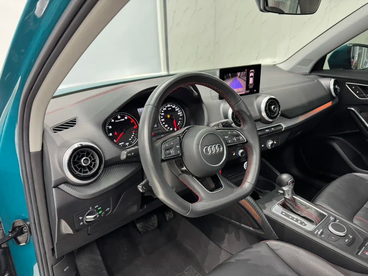 Audi Q2L 2022 г. 30032 км. — фото 11